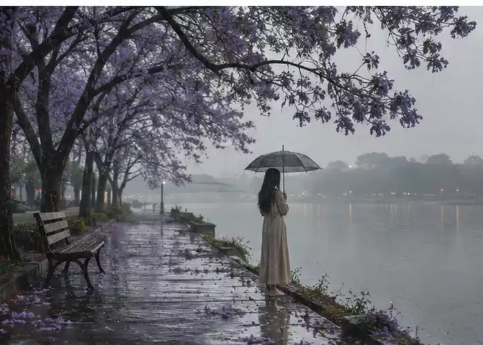 Bài thơ Sắc thu